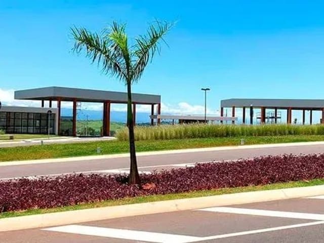 Terreno com 305m², à venda, no bairro Jardim Marlene Miranda em Taubaté