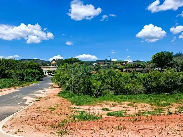 Terreno com 290m², à venda, no bairro Núcleo Habitacional Brumado em Morungaba