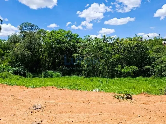 Terreno com 314m², à venda, no bairro Núcleo Habitacional Brumado em Morungaba