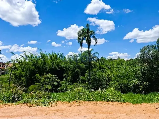 Terreno com 283m², à venda, no bairro Núcleo Habitacional Brumado em Morungaba