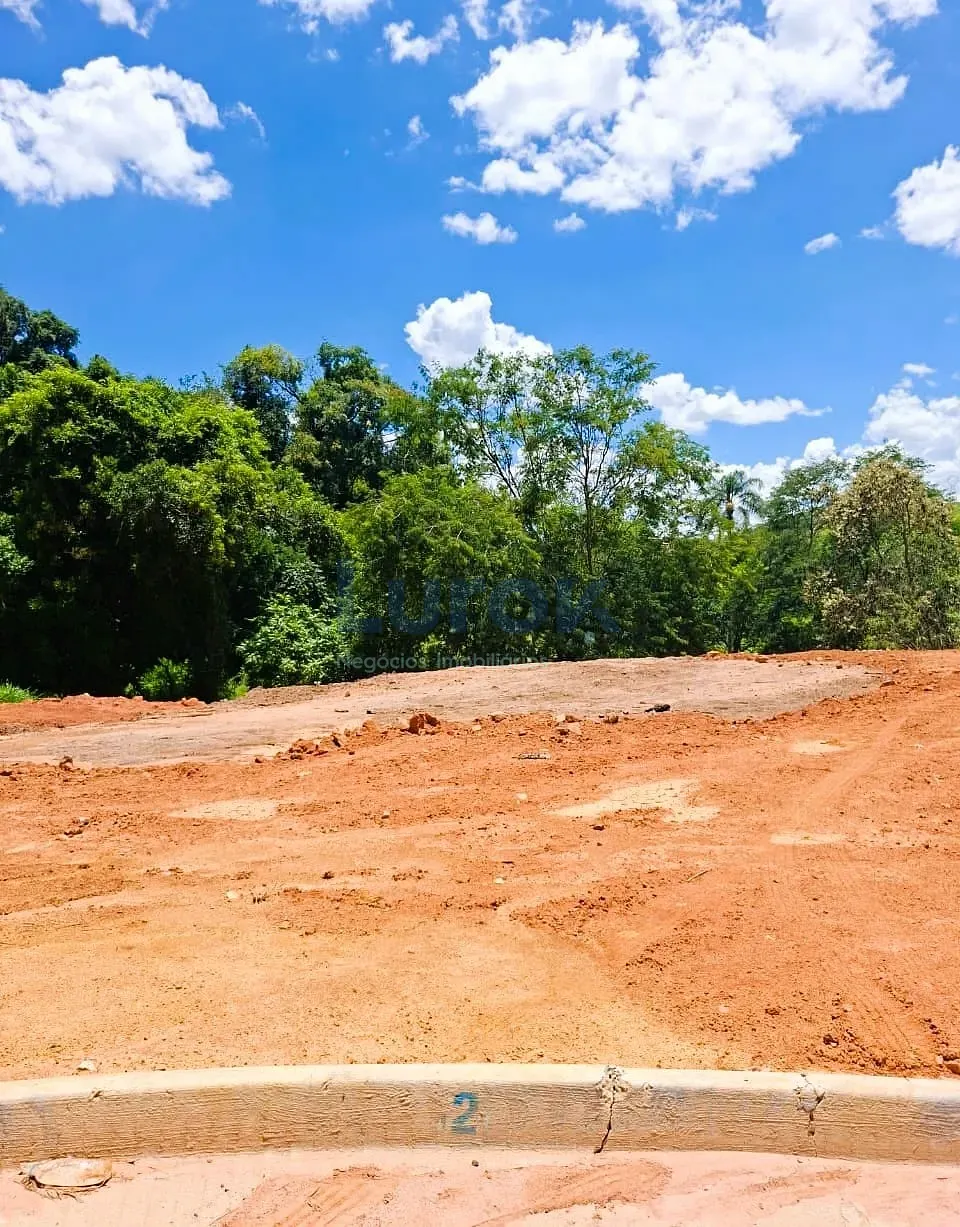 Terreno, 251 m² - Foto 1