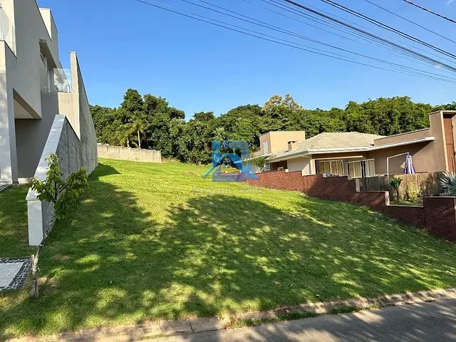 Terreno com 381m², à venda, no bairro Condomínio Ville de France em Itatiba