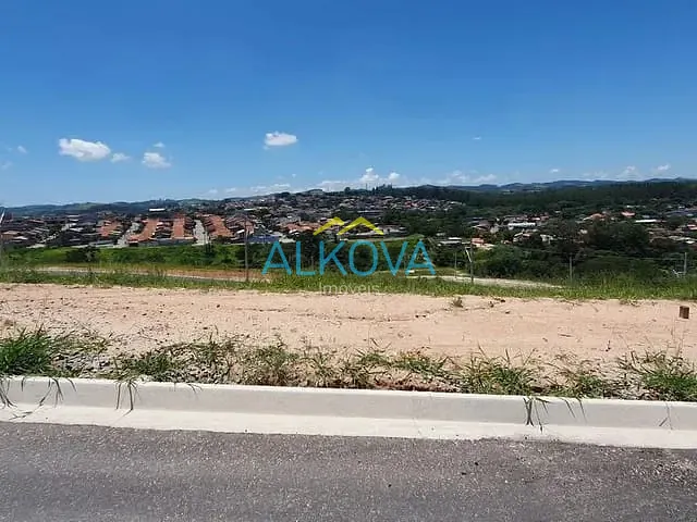 Terreno com 250m², à venda, no bairro Putim em São José dos Campos
