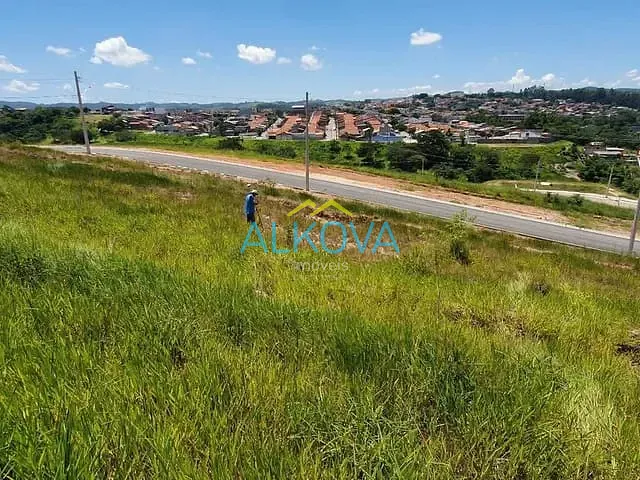 Terreno com 250m², à venda, no bairro Putim em São José dos Campos