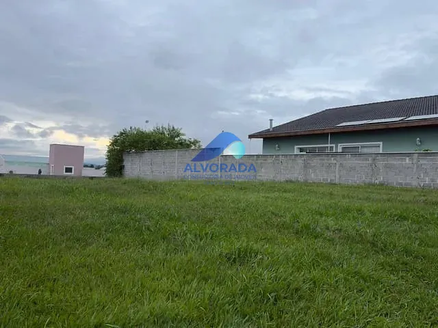 Terreno com 1000m², à venda, no bairro Condomínio Residencial Mirante do Vale em Jacareí
