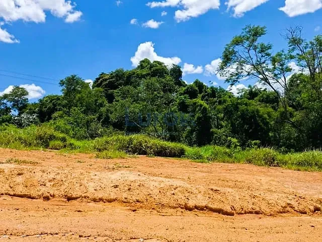 Terreno com 250m², à venda, no bairro Núcleo Habitacional Brumado em Morungaba
