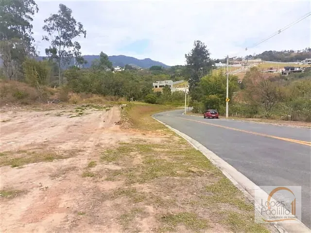 Terreno com 1225m², à venda, no bairro Itapetinga em Atibaia