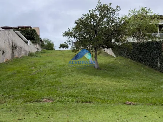 Terreno com 1000m², à venda, no bairro Condomínio Residencial Mirante do Vale em Jacareí