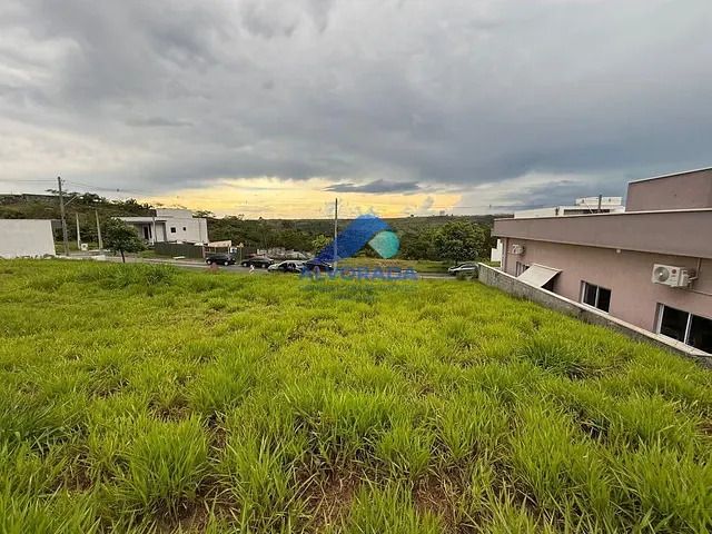 Terreno com 362m², à venda, no bairro Loteamento Verana em São José dos Campos