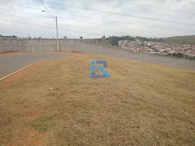 Terreno com 440m², à venda, no bairro Loteamento Terras da Fazenda em Itatiba