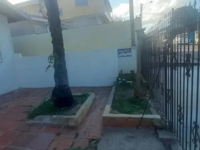Terreno com 275m², à venda, no bairro Xaxim em Curitiba