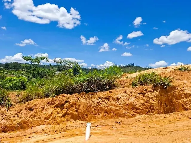 Terreno com 250m², à venda, no bairro Núcleo Habitacional Brumado em Morungaba