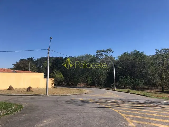 Terreno com 344m², à venda, no bairro Vila Suiça em Pindamonhangaba