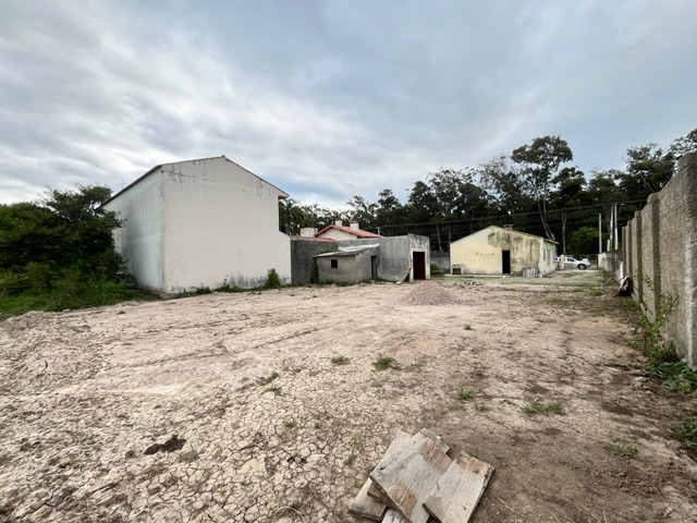 Terreno com 748m², à venda, no bairro Três Vendas em Pelotas