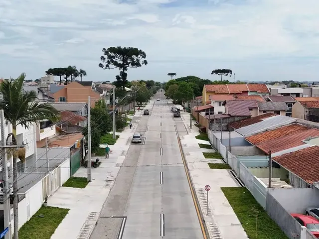 Terreno à venda, no bairro Cajuru em Curitiba