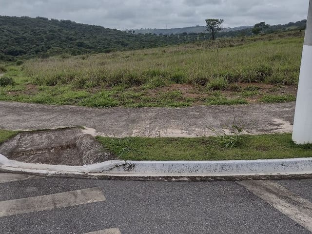 Terreno com 325m², à venda, no bairro Granjas Rurais Reunidas São Judas Tadeu em Taubaté