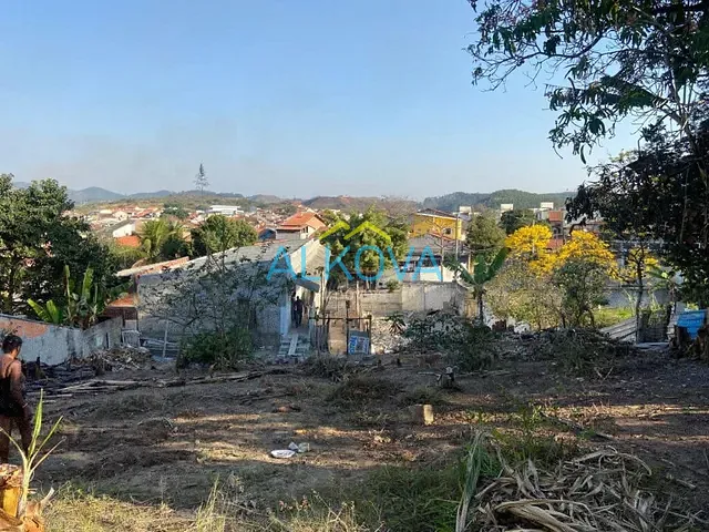 Terreno com 1329m², à venda, no bairro Jardim Torrão de Ouro em São José dos Campos