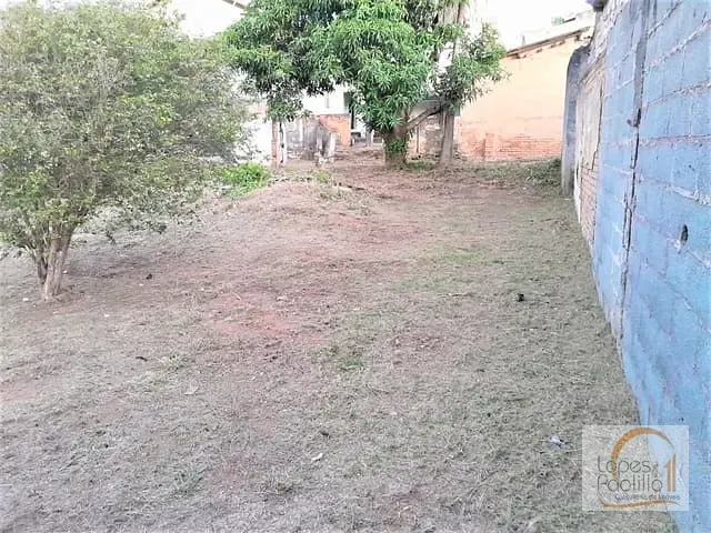 Terreno com 921m², à venda, no bairro Centro em Atibaia