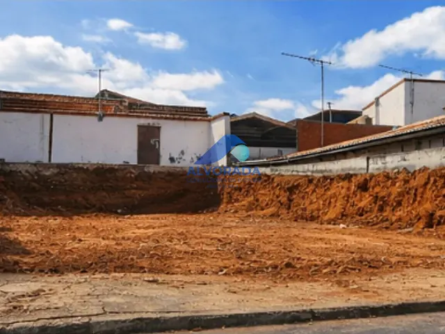 Terreno com 250m², à venda, no bairro Jardim Portugal em São José dos Campos