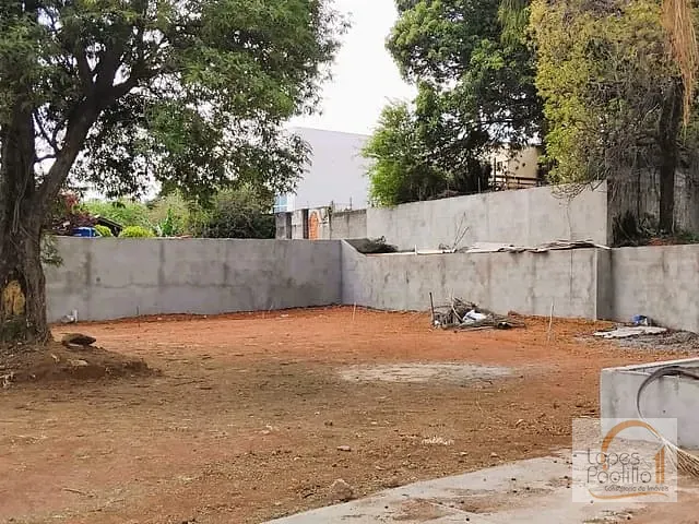 Terreno com 1921m², à venda ou para alugar, no bairro Centro em Atibaia