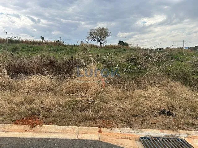 Terreno com 250m², à venda, no bairro Parque das Hortênsias em Itupeva