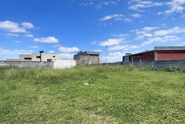 Terreno com 225m², à venda, no bairro Fragata em Pelotas