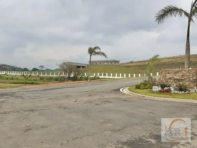Terreno com 300m², à venda, no bairro Jardim Santa Fe em Bom Jesus dos Perdões
