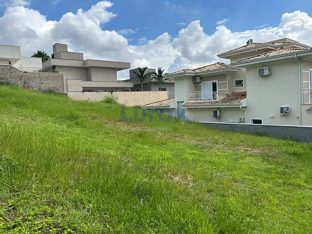 Terreno com 375m², à venda, no bairro Jardim Recanto em Valinhos