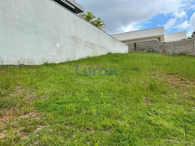 Terreno com 375m², à venda, no bairro Jardim Recanto em Valinhos