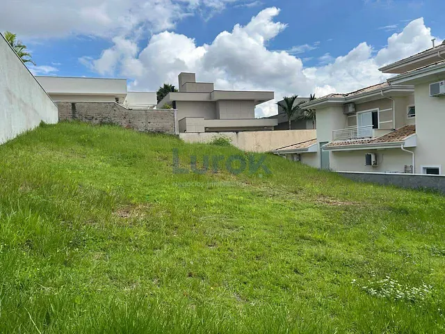 Terreno com 375m², à venda, no bairro Jardim Recanto em Valinhos