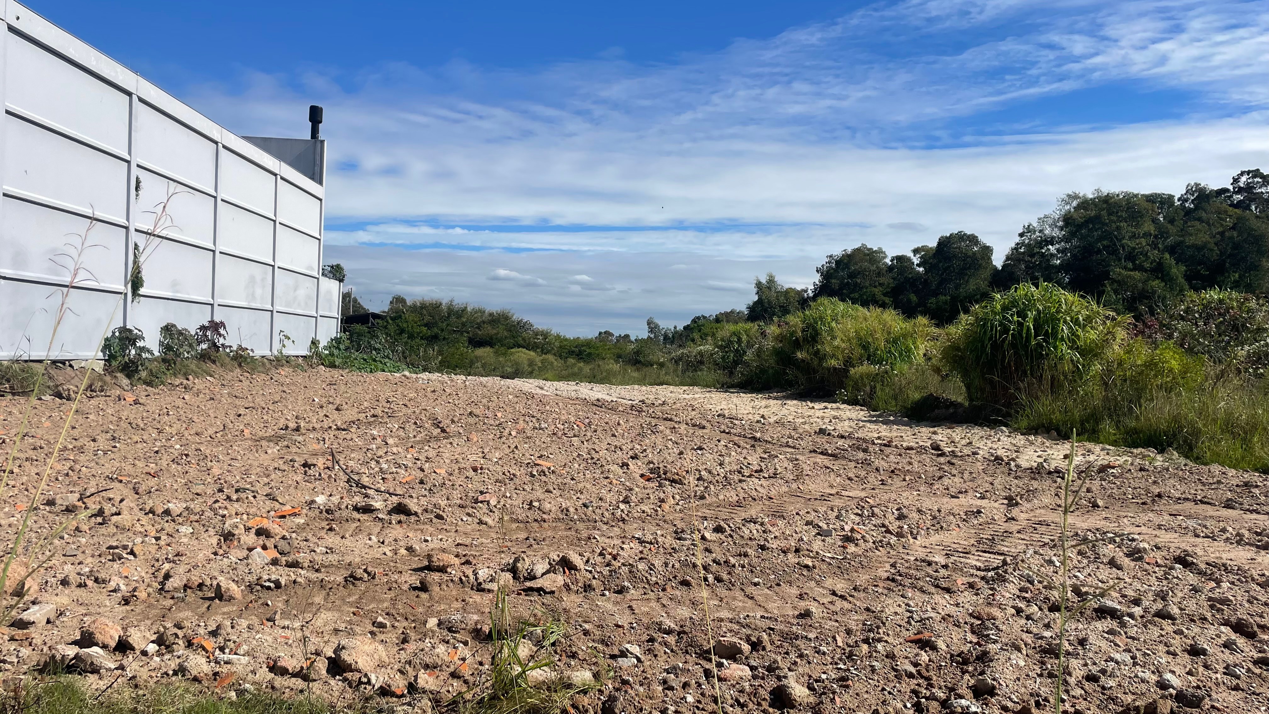 Terreno à venda na Avenida Vinte e Cinco de Julho - 1.050 m² de área total, sendo 21 metros de frente por 50 metros de profundidade em região de intenso fluxo. - 6