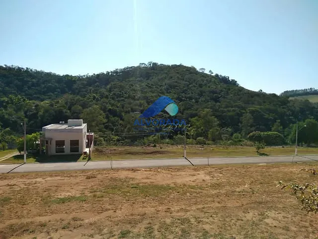 Terreno com 1000m², à venda, no bairro Jambeiro em Jambeiro