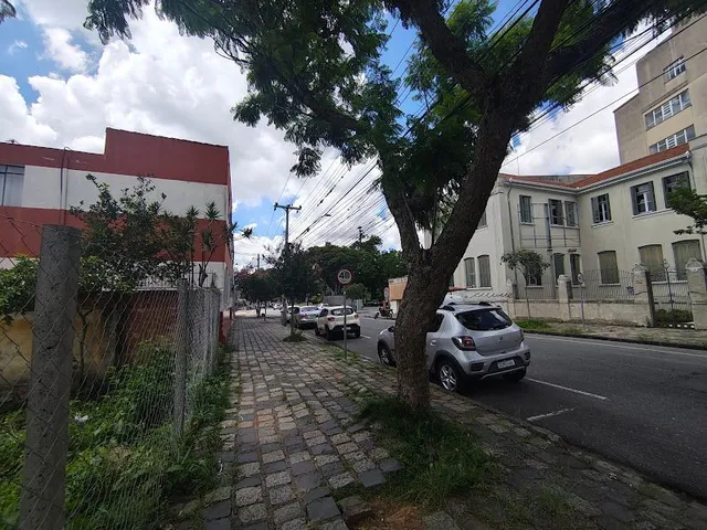 Terreno à venda, no bairro São Francisco em Curitiba