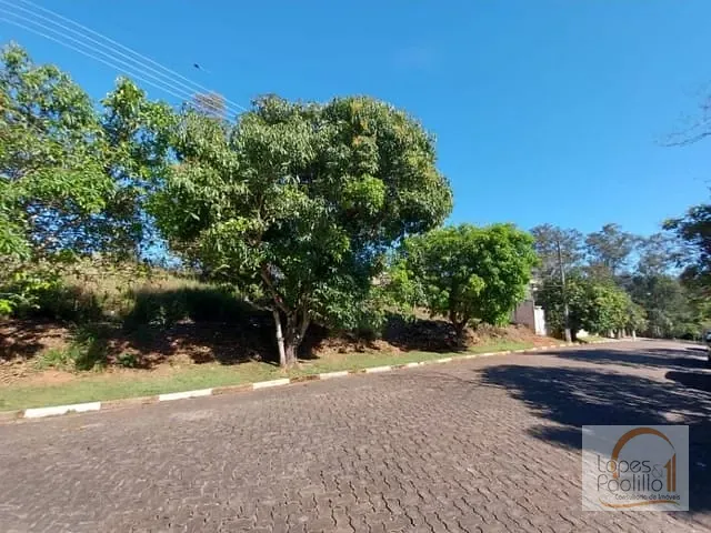 Terreno com 666m², à venda, no bairro Condominio Estância Parque de Atibaia em Atibaia