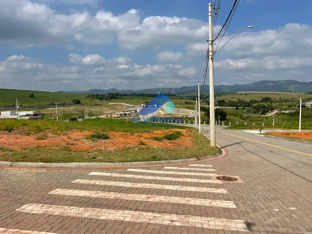 Terreno com 339m², à venda, no bairro Piedade em Caçapava