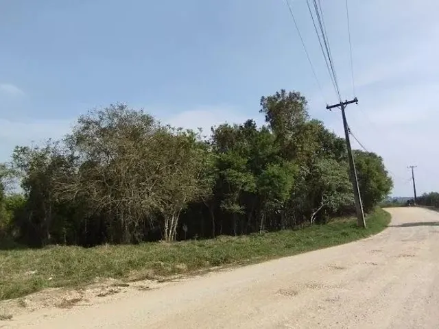 Terreno à venda, no bairro Roça Grande em Colombo
