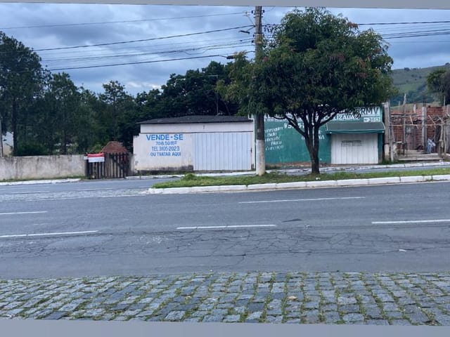 Terreno à venda, no bairro Itaguaçu em Aparecida