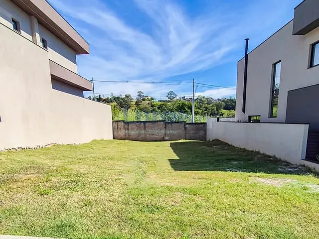Terreno com 300m², à venda, no bairro Roncáglia em Valinhos