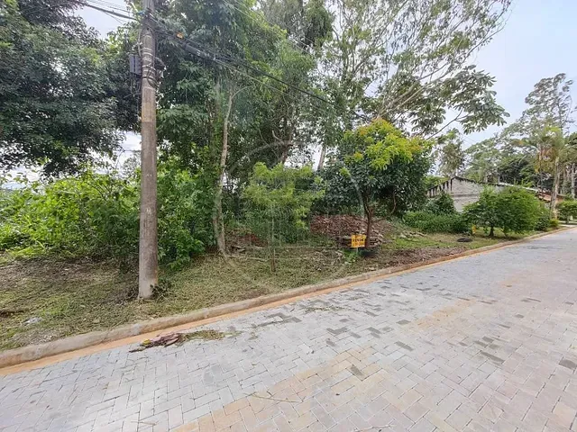 Terreno com 504m², à venda, no bairro Parque do Terceiro Lago em São Paulo