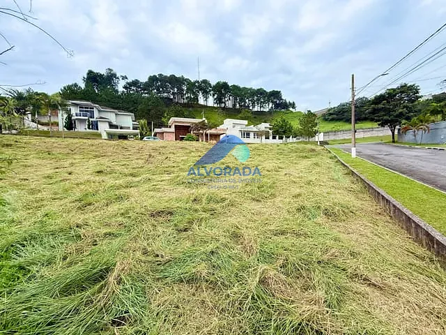 Terreno com 1022m², à venda, no bairro Jardim Terras de Santa Helena em Jacareí
