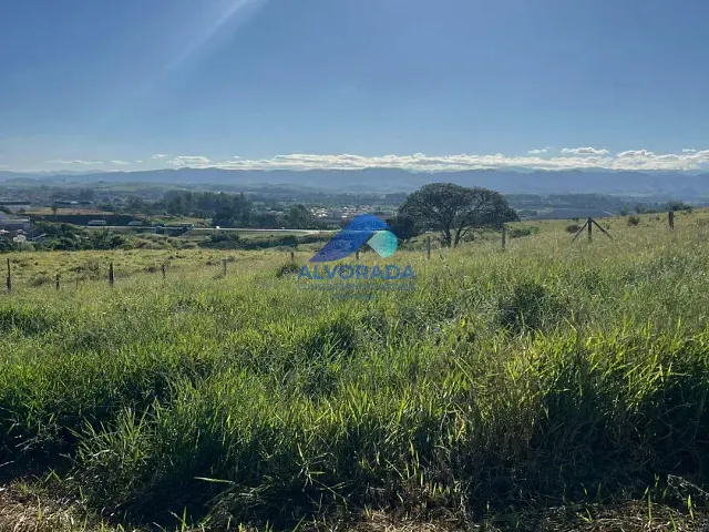 Terreno com 140m², à venda, no bairro Vila André Martins em Caçapava
