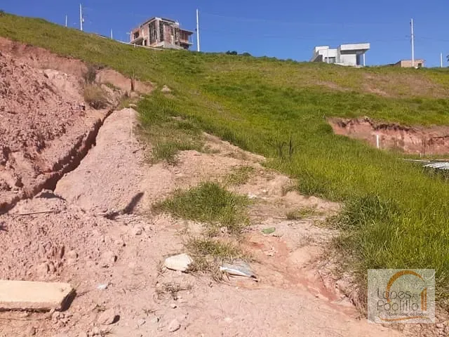 Terreno com 316m², à venda, no bairro Guaxinduva em Bom Jesus dos Perdões