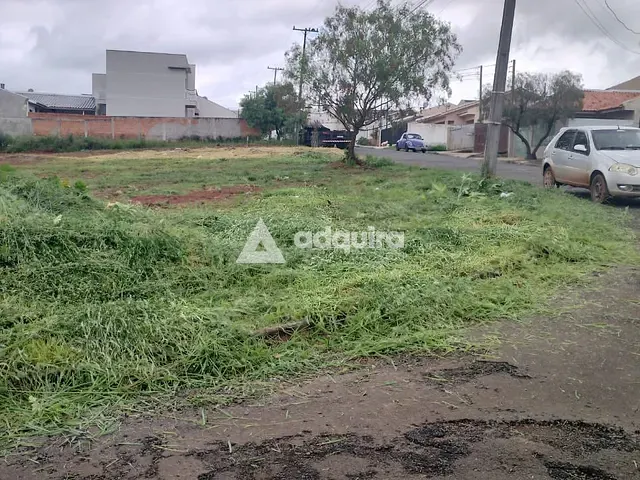Terreno com 510m², à venda, no bairro Uvaranas em Ponta Grossa