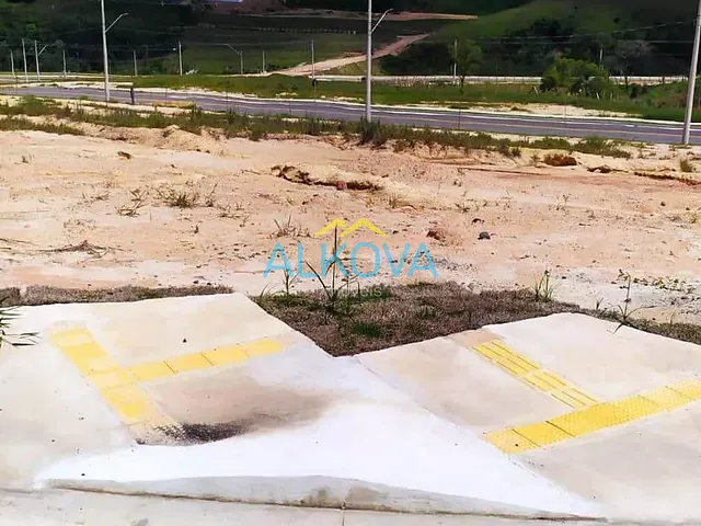 Terreno com 204m², à venda, no bairro Vila Amélia em São José dos Campos