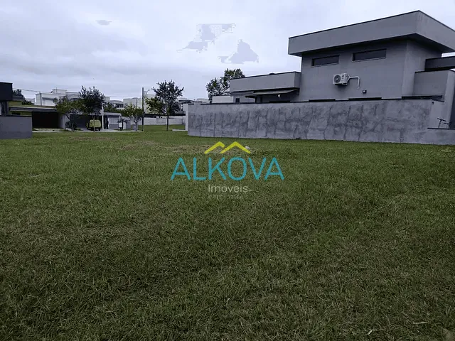 Terreno com 300m², à venda, no bairro Bairro do Grama em Caçapava