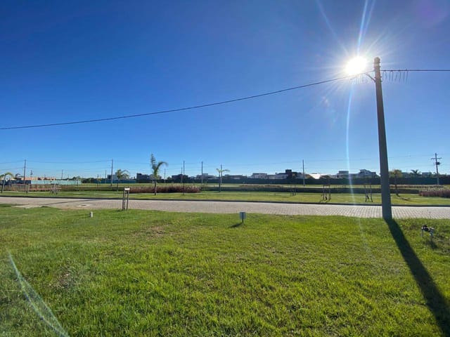 Terreno com 284m², à venda, no bairro Laranjal em Pelotas