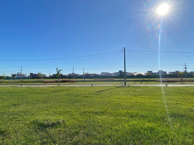 Terreno com 284m², à venda, no bairro Laranjal em Pelotas
