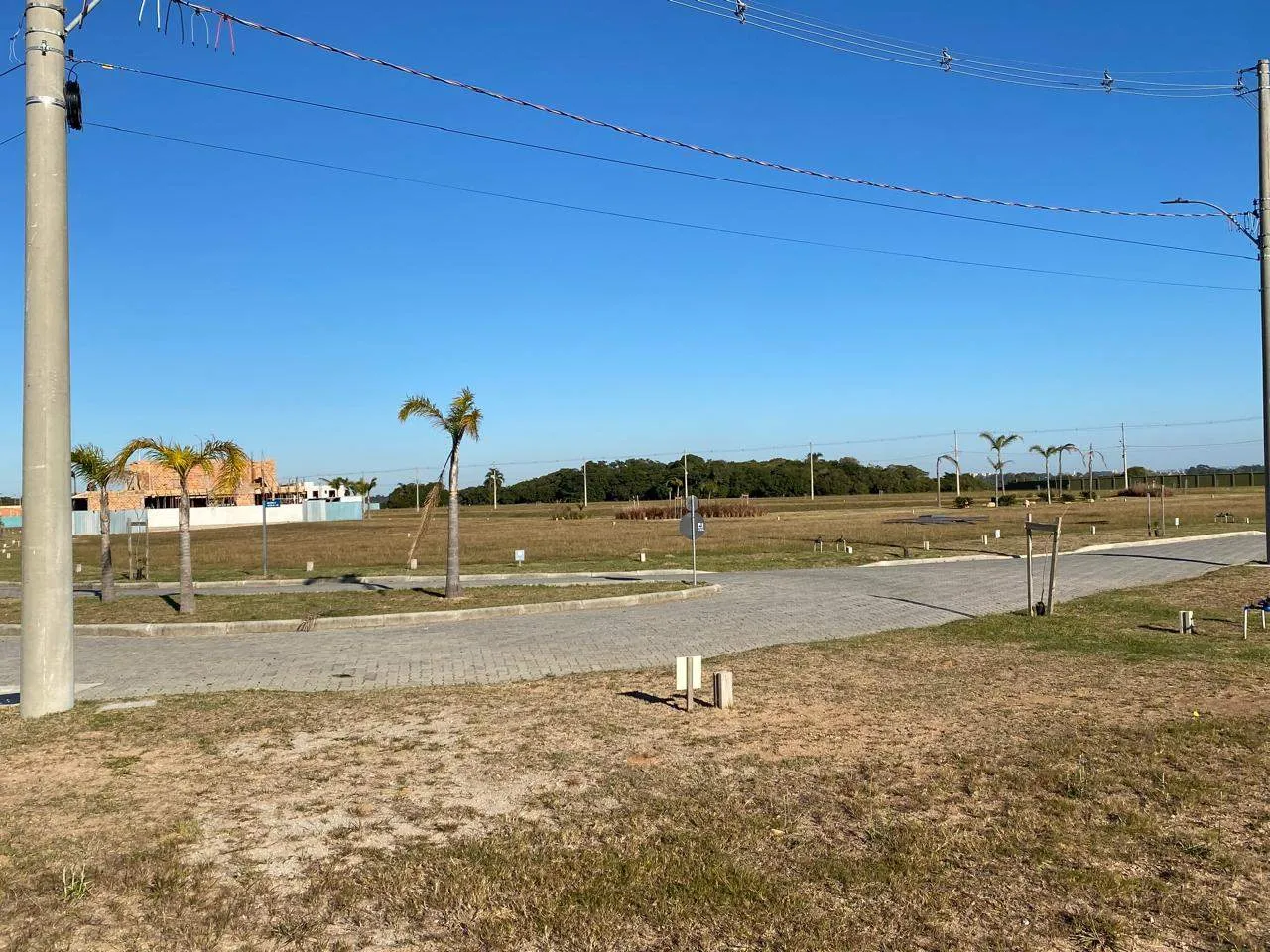 Terreno à venda no Riviera, Laranjal - 537 m² de área total, com frente de 12 metros e condomínio com infraestrutura impecável. - 9
