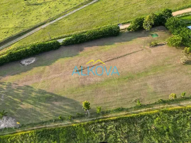 Terreno com 10000m², à venda, no bairro Campo de Aviação Ipuã em Caçapava