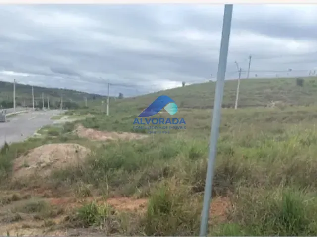 Terreno com 257m², à venda, no bairro Putim em São José dos Campos